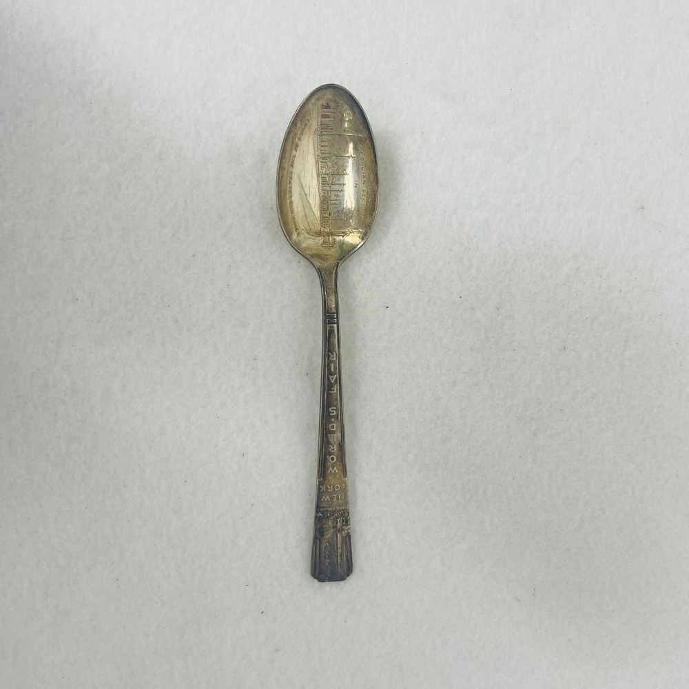 Vintage 1939 New York Worlds Fair Souvenir Spoon Georgian Section Court States